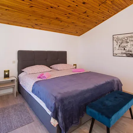 Apartament Kuca Gorjana *