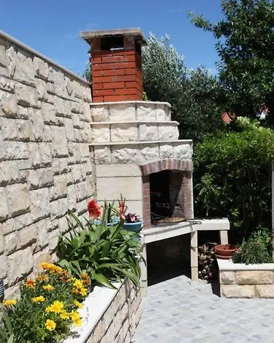 Kuca Gorjana Хвар